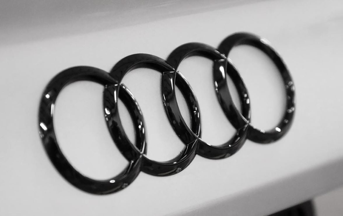 Audi black logo emblem rings